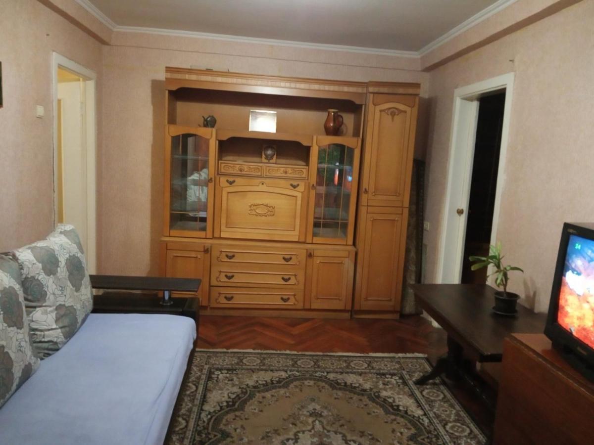 1К Квартира Бульвар Котляревського, Бульвар Праці Буд 1 كييف المظهر الخارجي الصورة